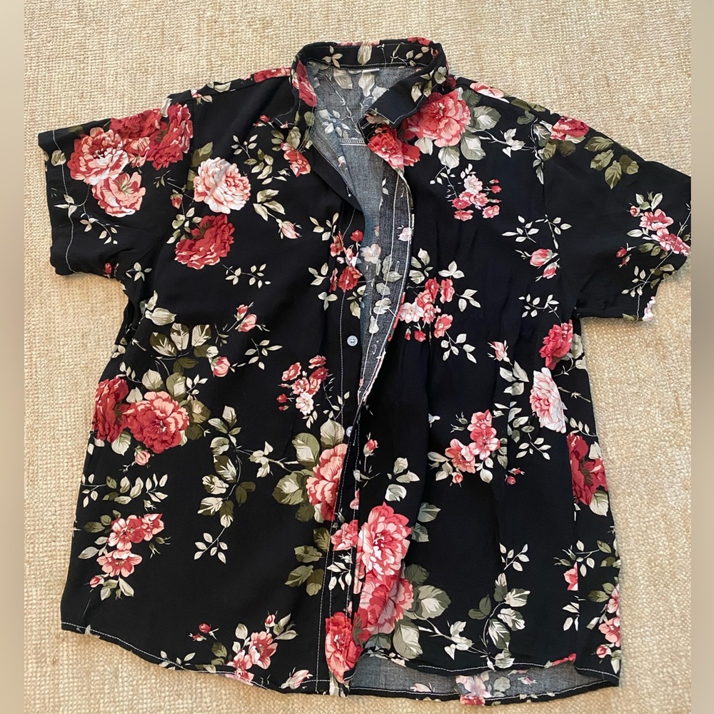 Men’s shirt in size XL
